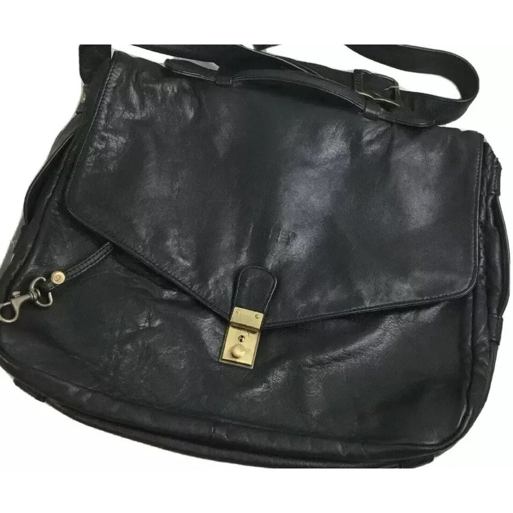 BREE Messenger Bag Crossbody Briefcase Travel Shoulder Bag‎ Smooth Leather Black